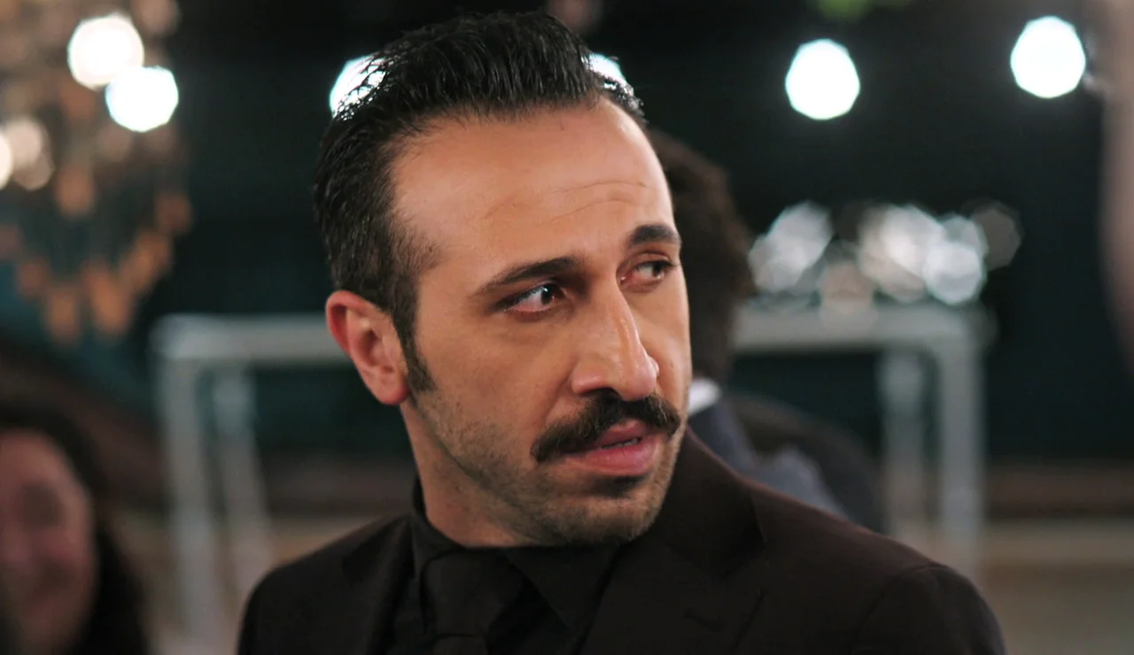 Fiesta en la mansión Korhan: la pedida de Abidin y Aysel esconde la historia de amor más dolorosa