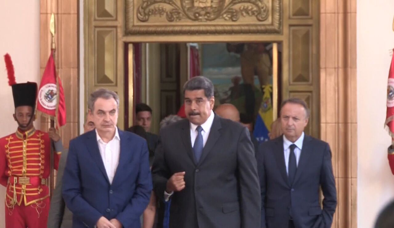 Zapatero con Nicol&aacute;s Maduro