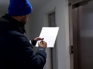 Un ascensor nuevo, el 'juguete' más demandado entre las comunidades de vecinos de las zonas afectadas por la DANA Un ascensor nuevo, el 'juguete' más demandado entre las comunidades de vecinos de las zonas afectadas por la DANA