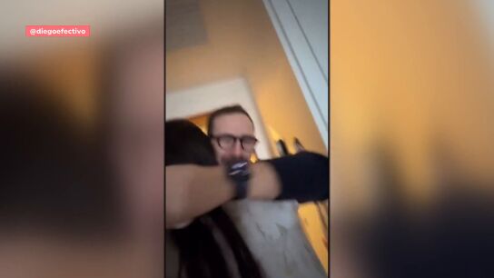 emotivo abrazo