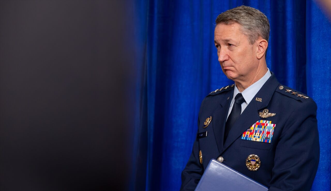 Dan Caine, en una declaraci&oacute;n en Mar-a-Lago tras la captura de Maduro