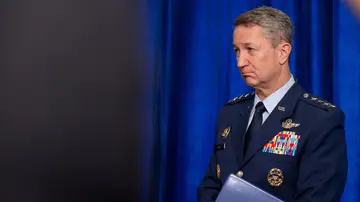 Dan Caine, en una declaración en Mar-a-Lago tras la captura de Maduro Dan Caine, en una declaración en Mar-a-Lago tras la captura de Maduro