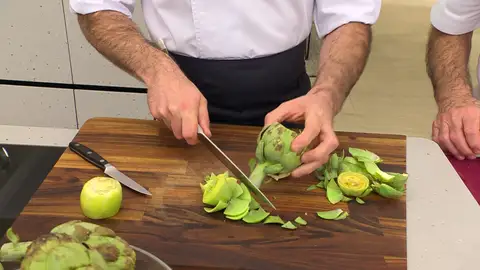 Pela las alcachofas Pela las alcachofas