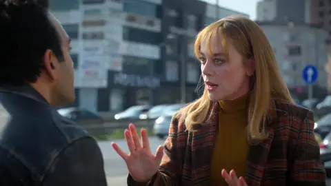 Bahar se rinde al amor imposible y deja ir a Evren: “Vete con ella, esto es inútil” Bahar se rinde al amor imposible y deja ir a Evren: “Vete con ella, esto es inútil”