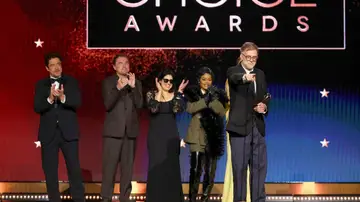 El equipo de Una batalla tras otra, con Paul Thomas Anderson y Leonardo Dicaprio en los Critic Choice Awards El equipo de Una batalla tras otra, con Paul Thomas Anderson y Leonardo Dicaprio en los Critic Choice Awards