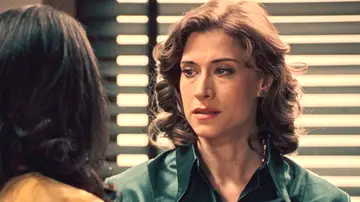 Cloe le cuenta a Marta sus sospechas: cree que Gabriel y Brossard se traen algo entre manos Cloe le cuenta a Marta sus sospechas: cree que Gabriel y Brossard se traen algo entre manos