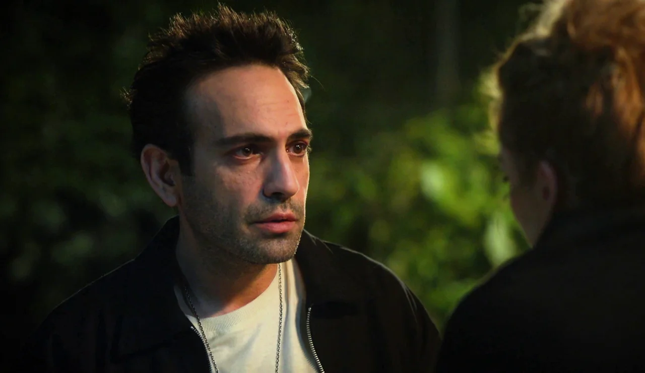 El amargo reproche de Bahar a Evren: "Lo que luchaste por mí no fue suficiente"