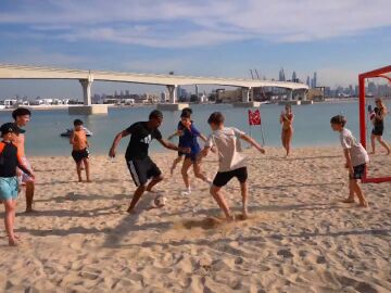 Las vacaciones de Lamine Yamal con su familia en Dub&aacute;i: "Me levant&eacute; enfadado otra vez"