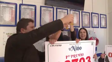 Celebran el primer premio en una administración de Málaga Celebran el primer premio en una administración de Málaga