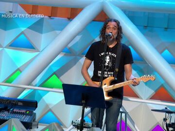Jorge Fern&aacute;ndez disfruta de este temazo de la banda: &ldquo;Siempre le hago lo mismo a Joaqu&iacute;n&rdquo;