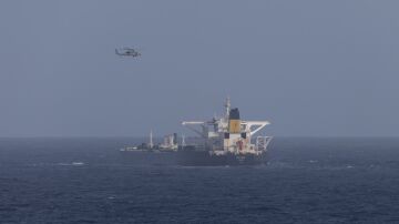 Rusia despliega un submarino para escoltar un petrolero que EE. UU. intenta confiscar en Venezuela