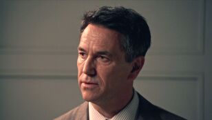 Cap&iacute;tulo 471 de Sue&ntilde;os de libertad; 5 de enero: Bego&ntilde;a advierte a Gabriel que no vuelva a utilizar a Julia en sus planes