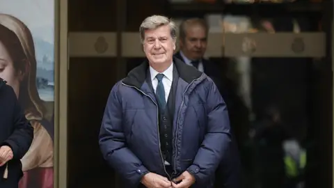 Cayetano Martínez de Irujo a la salida de un evento Cayetano Martínez de Irujo a la salida de un evento