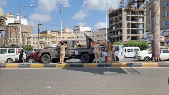 Soldados del Consejo de Transici&oacute;n del Sur (STC) en la ciudad portuaria de Ad&eacute;n, al sur del Yemen.
