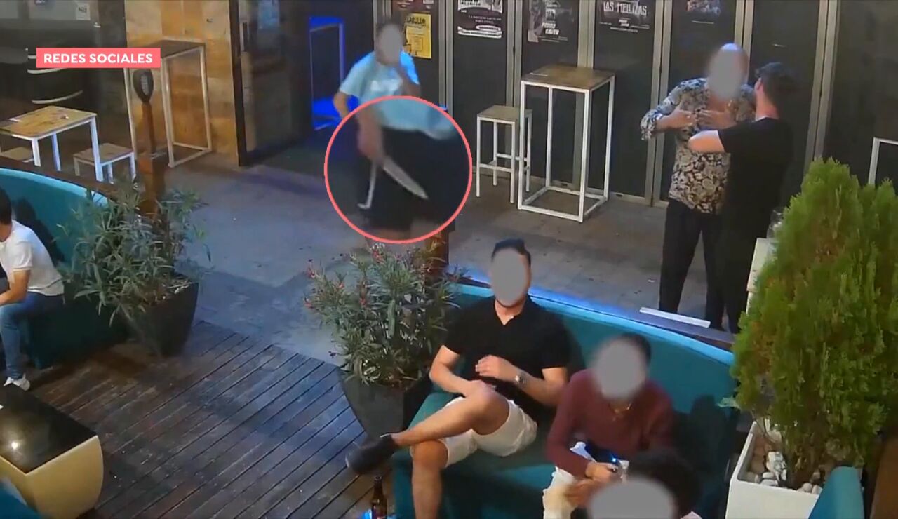 Apu&ntilde;alamiento en un bar de Mazarr&oacute;n