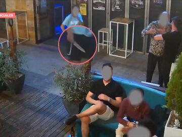 Apu&ntilde;alamiento en un bar de Mazarr&oacute;n