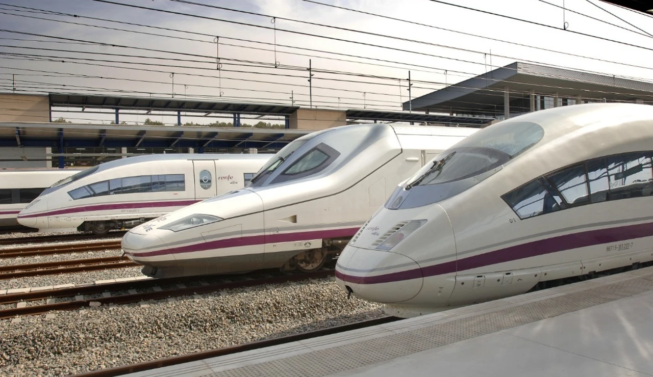Un robo de cable interrumpe trenes de alta velocidad