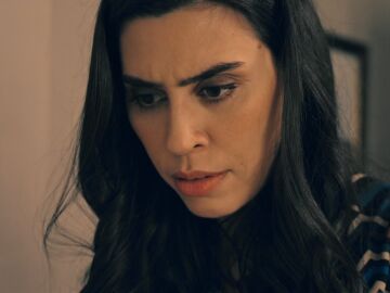 Mar&iacute;a roba el diario de Marta descubriendo su secreto mejor guardado, &iexcl;su relaci&oacute;n con Fina!