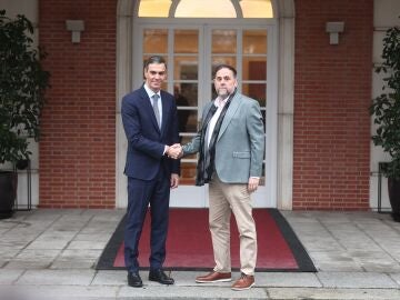 Junqueras y Pedro S&aacute;nchez