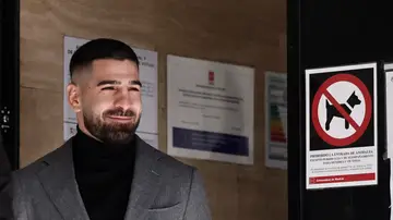 Ilia Topuria, a su salida el miércoles del Juzgado de Violencia Sobre la Mujer de Móstoles Ilia Topuria, a su salida el miércoles del Juzgado de Violencia Sobre la Mujer de Móstoles