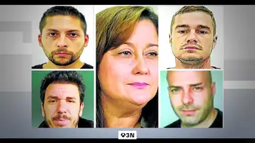 Los cincos españoles liberados vuelan ya hacia España Los cincos españoles liberados vuelan ya hacia España