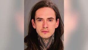 Jonathan Gerlach, arrestado por robar m&aacute;s de 100 cr&aacute;neos y partes de cuerpos de un cementerio en Pensilvania