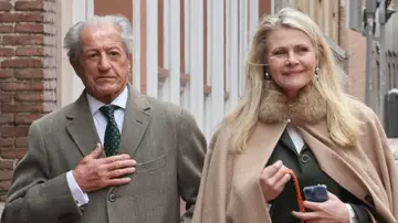 Philippe Junot y Nina Wendelboe-Larsen en el bautizo de su nieta Philippa Philippe Junot y Nina Wendelboe-Larsen en el bautizo de su nieta Philippa