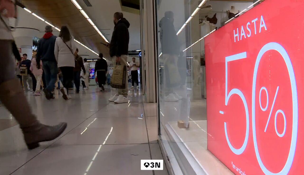 El primer fin de semana de rebajas llena las tiendas: el 86% de los consumidores comprar&aacute; algo estos d&iacute;as