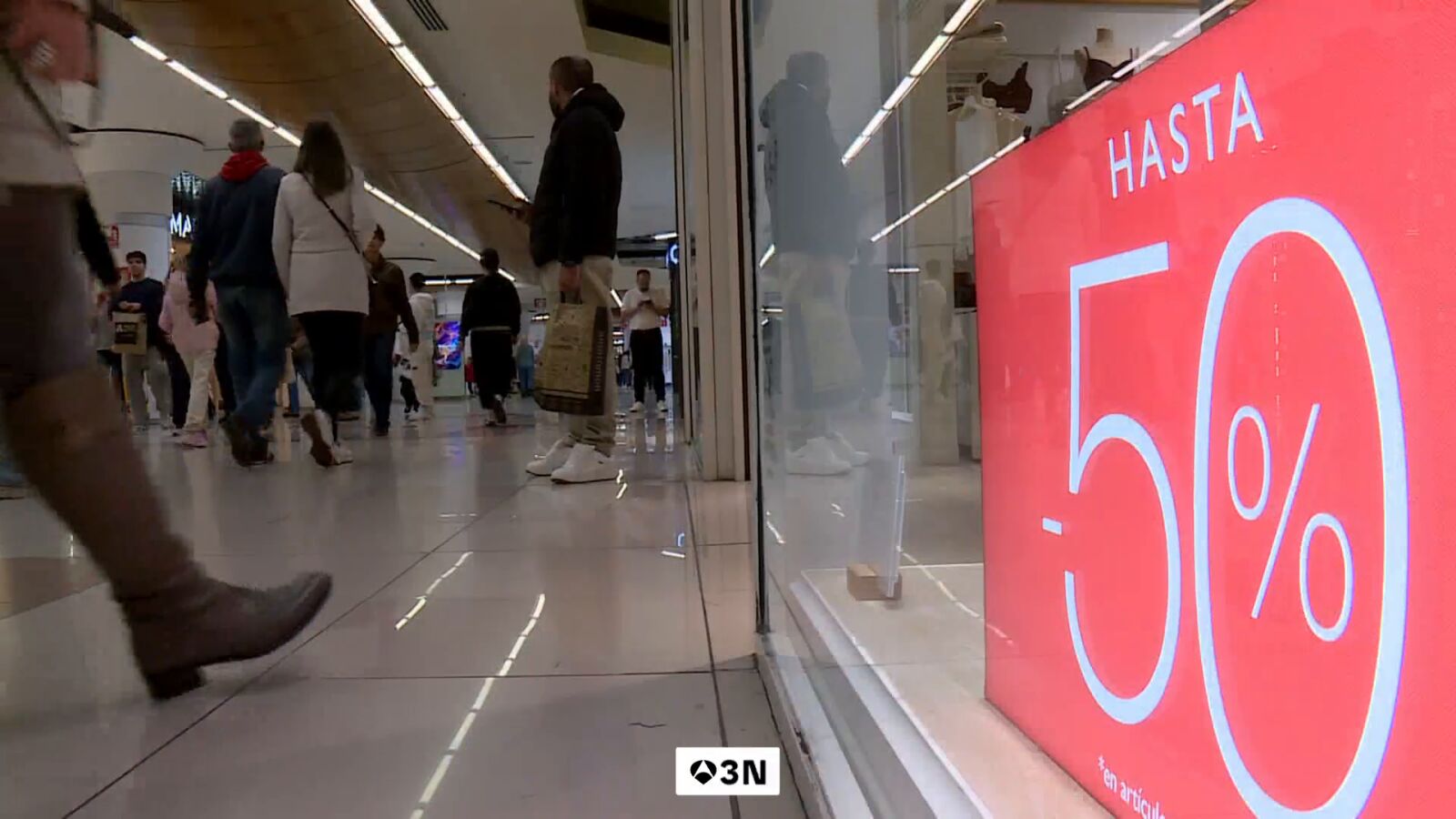 El primer fin de semana de rebajas llena las tiendas: el 86% de los consumidores comprará algo estos días