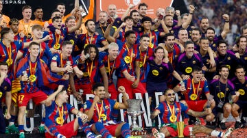 El Bar&ccedil;a celebra la Supercopa de Espa&ntilde;a 2026