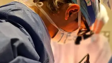 El cirujano torácico Diego González Rivas El cirujano torácico Diego González Rivas