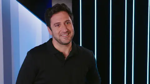 "Él se queda prendado desde el primer momento": Álex Gadea y Judith Fernández analizan el inicio de la relación entre Plácido y Clara "Él se queda prendado desde el primer momento": Álex Gadea y Judith Fernández analizan el inicio de la relación entre Plácido y Clara