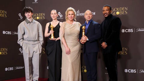 Owen Cooper, Erin Doherty, Hannah Walters, Stephen Graham y Ashley Walters, actores de Adolescencia en los Premios Globos de Oro 2026
