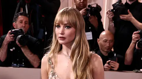 Jennifer Lawrence, sobre la alfombra roja de los Globos de Oro 2026 Jennifer Lawrence, sobre la alfombra roja de los Globos de Oro 2026