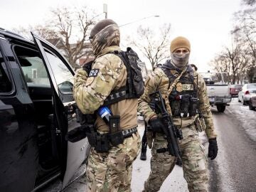 La Administraci&oacute;n Trump enviar&aacute; "cientos" de agentes m&aacute;s a Minneapolis ante las protestas contra el ICE