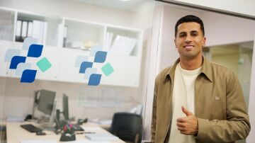 Joao Cancelo pasa revisi&oacute;n m&eacute;dica con el Barcelona