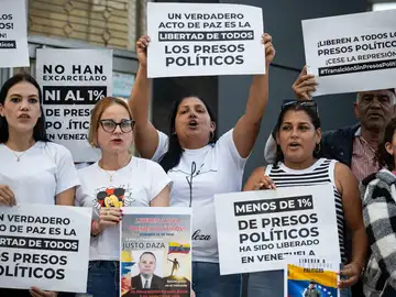 Última hora: Exteriores anuncia la liberación de tres presos españoles en Venezuela Última hora: Exteriores anuncia la liberación de tres presos españoles en Venezuela