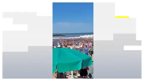 Ola Gigante en Santa Clara (Argentina) Antena 3 Noticias