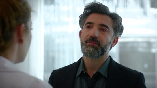 Harun tira la toalla con Bahar y acepta su destino: “Siempre llego tarde a ti”