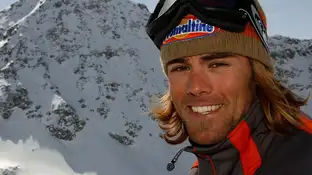 El snowboarder Ueli Kestenholz en 2004 El snowboarder Ueli Kestenholz en 2004