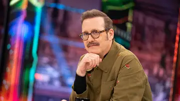 Joaquín Reyes explica la diferencia entre la televisión y el teatro: "Te tienes que ocupar de todo" Joaquín Reyes explica la diferencia entre la televisión y el teatro: "Te tienes que ocupar de todo"