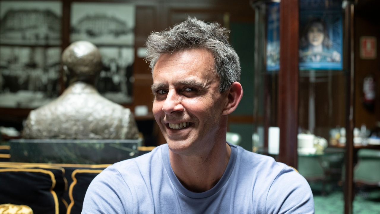 Esta tarde en Y ahora Sonsoles, recibimos a Alonso Caparrós, el presentador que vuelve a causar Furor