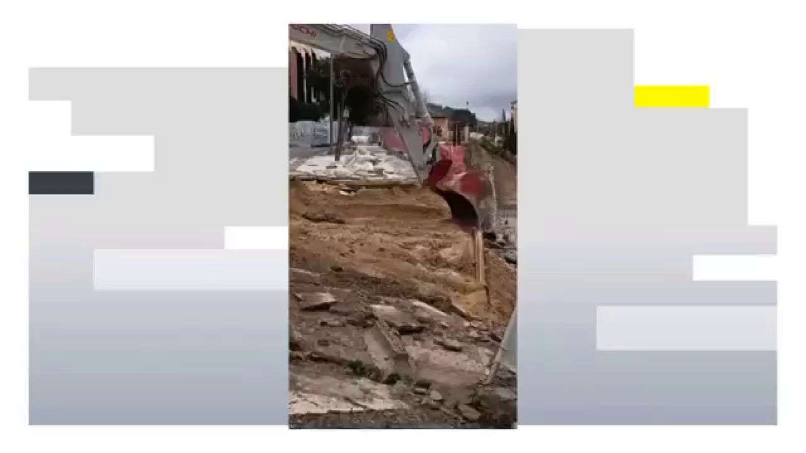 Desalojadas casi 30 familias en Jaén tras detectarse un movimiento de tierras