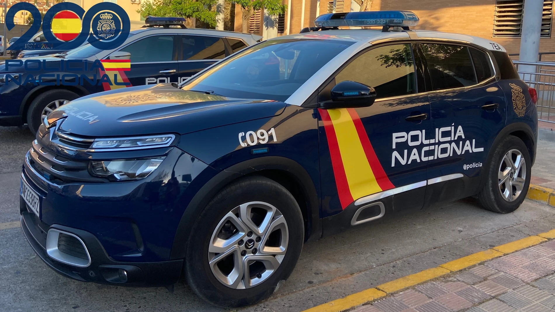 Coche de la Policía Nacional. Coche de la Policía Nacional.