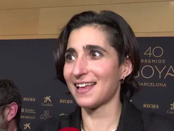 Alba Flores hablando con la prensa Alba Flores hablando con la prensa
