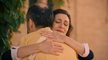 Gaspar le cuenta a Manuela que va a traspasar la cantina: “Quiero conocer mundo” Gaspar le cuenta a Manuela que va a traspasar la cantina: “Quiero conocer mundo”