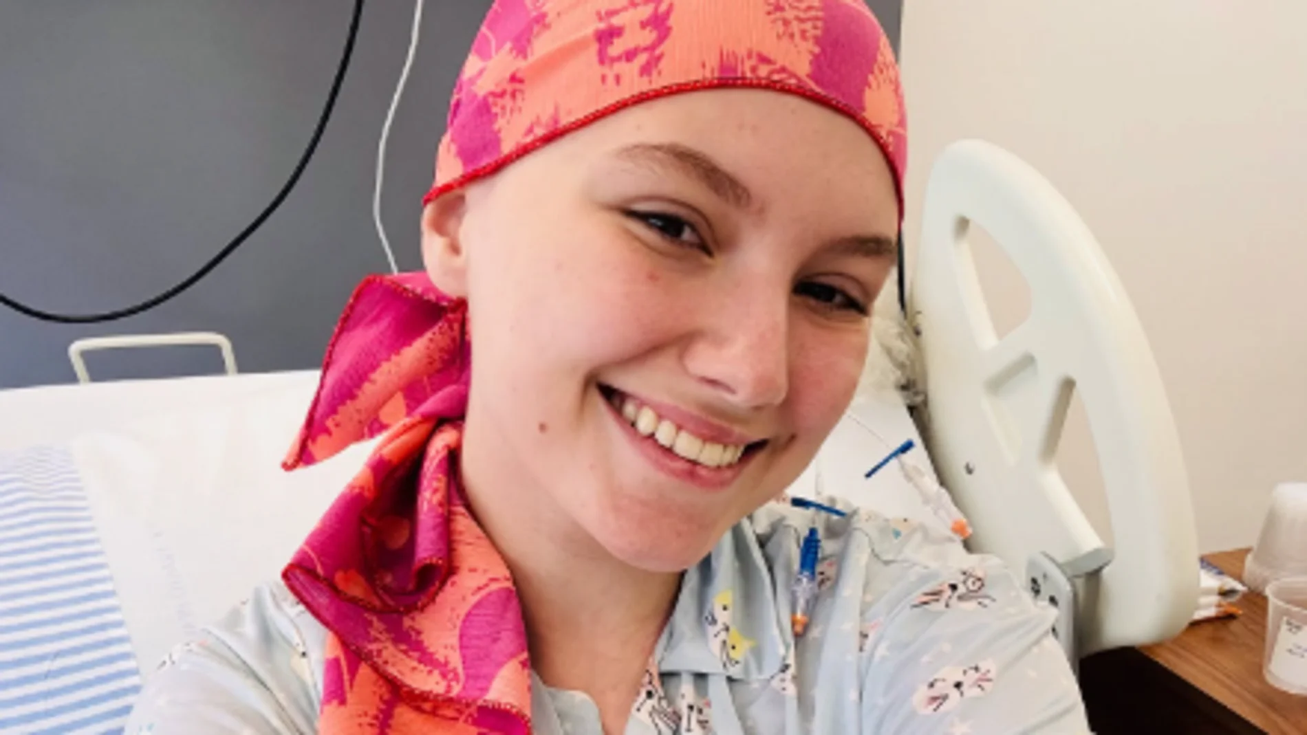 Muere a los 19 años la influencer Isabel Veloso Muere a los 19 años la influencer Isabel Veloso