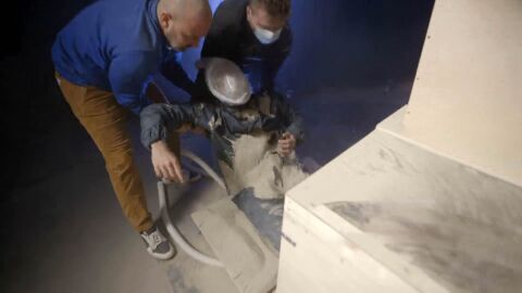 Daniel Illescas tiene que ser sacado en los ensayos