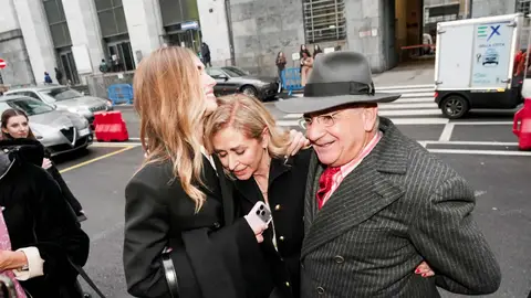 Chiara Ferragni junto a sus padres Chiara Ferragni junto a sus padres