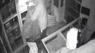 V&iacute;deo: Asalto en menos de un minuto a una joyer&iacute;a del centro de Jerez